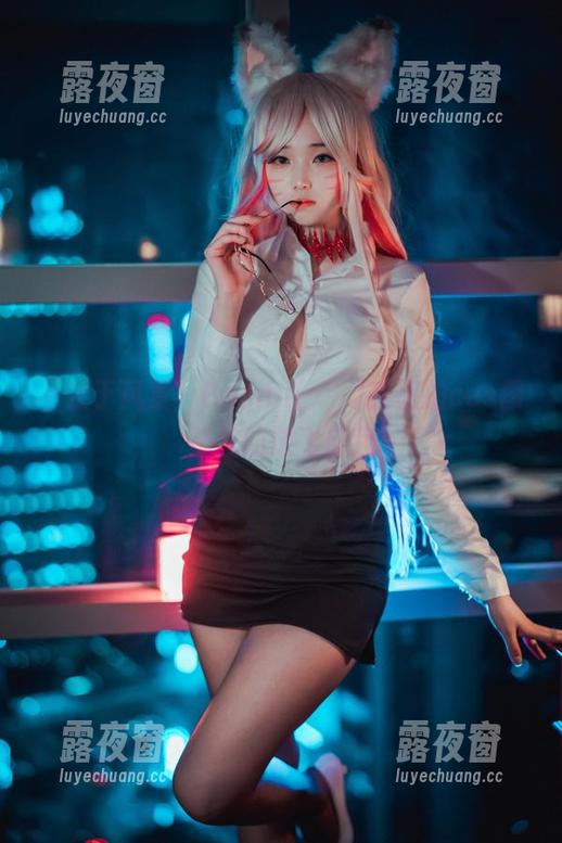 不止于风景，Bambi(밤비)在旅拍cos图集里的放飞自我