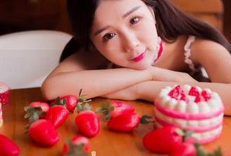 GIRLT果团网 – 黑丝诱惑，何梦兮Stacy在图库中闪耀，高清让人意犹未尽。