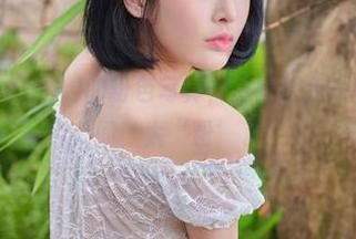 Hyoyeon(김효연)的粉色写真，真得给我一些思考的时间，太‘粉’了