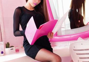 IMiss爱蜜社 – 穿着裤里丝的张思允Nice合集，完全说不清有多惹眼。
