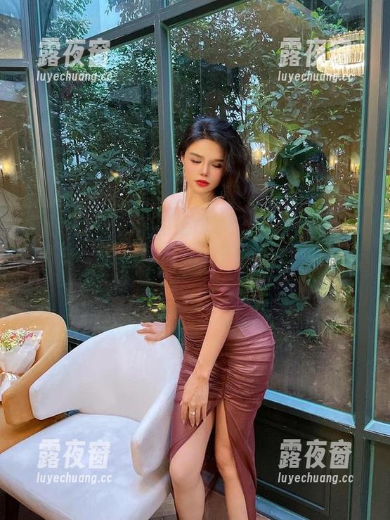 Jessie婕西 微密圈 - 最新原图让你领略到,Jessie婕西如何在民国旗袍中找到新时代的“韵味”。