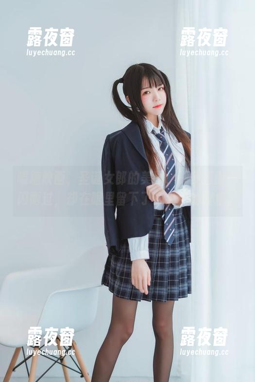 MTYH喵糖映画 喵糖映画,圣诞女郎的美图,许多画面一闪而过,却在眼里留下了心尖尖的咬痕。