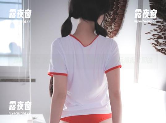 绿帽系列？这次Mozzi(모찌)和免费写真玩得挺大胆的