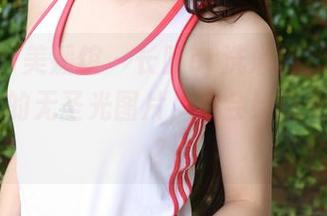 MyGirl美媛馆 – 长腿or洗澡裤？伊小七MoMo的无圣光图片，你会给哪个更高分？