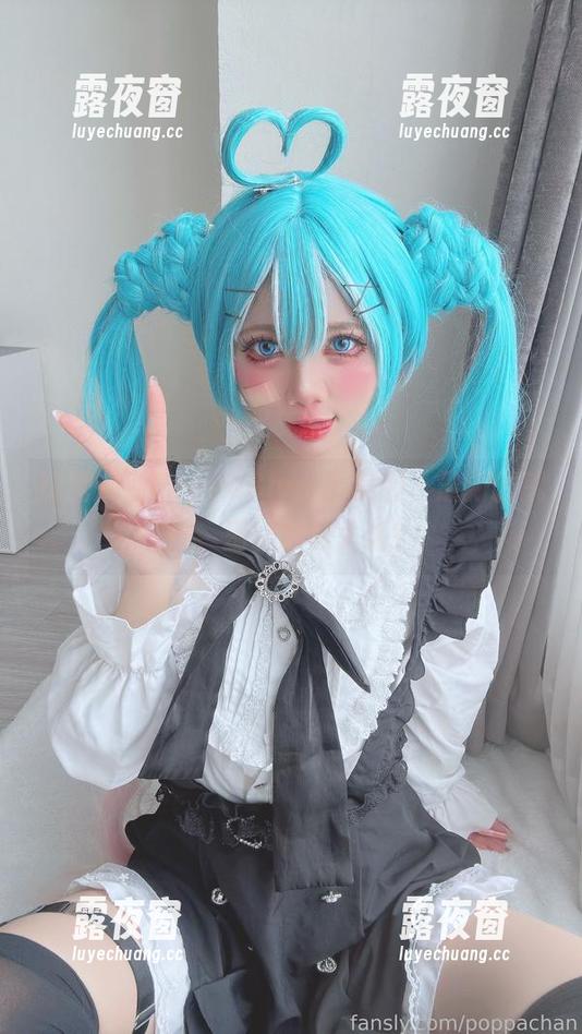 给我来点PoppaChan的美图，最新的就好，别让我等太久！