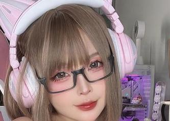 看吧，SayoMomo的星野爱，套图中的美好，资源也没马虎，一切尽在眼前！