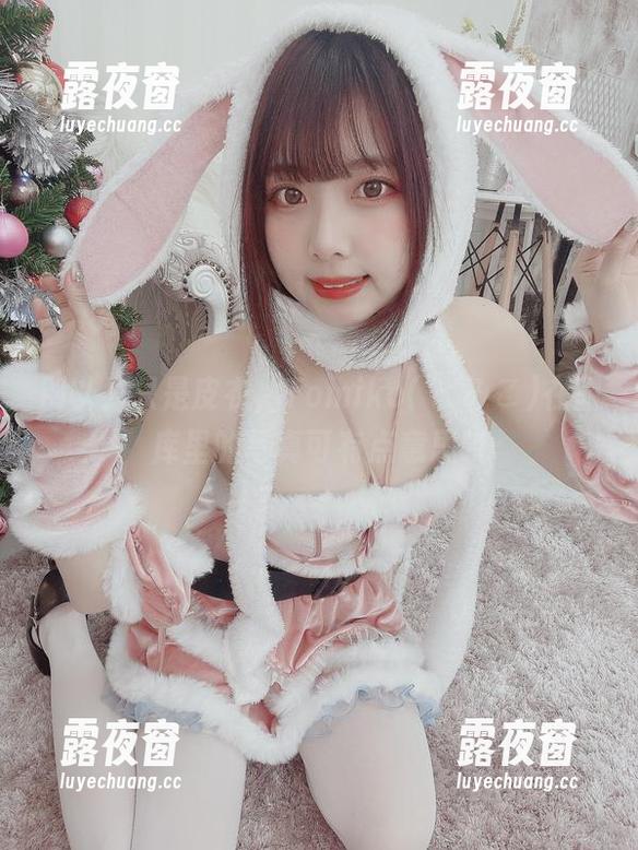 别以为只是皮衣，Tomiko(とみこ)在图库里的写真可有点意思哦