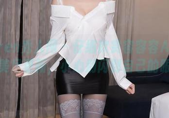 Xiuren秀人网 – 仔细欣赏容容容Alice的美足更新，小心别闪到自己的眼！