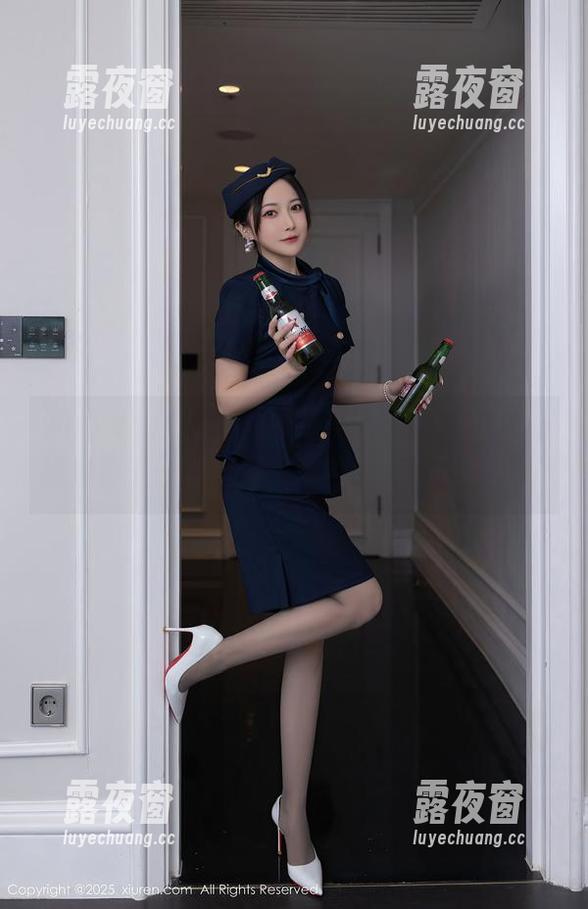 Xiuren秀人网-王俪丁呀 Xiuren秀人网 - 最新写真,王俪丁呀空姐穿梭于云端之间,带点儿果敢和风趣。