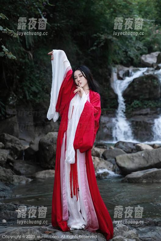 Xiuren秀人网 - 说是女神，果然糯美子nini的高清作品集把我迷得不要不要的