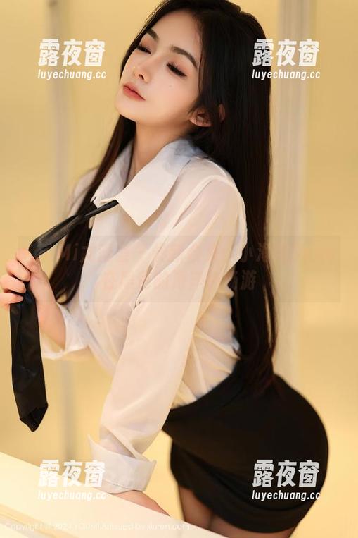 YouMi尤蜜荟-小海臀Rena YouMi尤蜜荟 - 最新合集:小海臀Rena在黑色的海洋中畅游