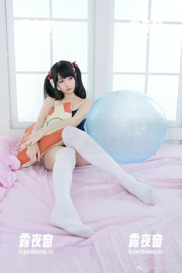 nagisa魔物喵的女巫COS，图集里的魔法是混沌，资源让我清醒。