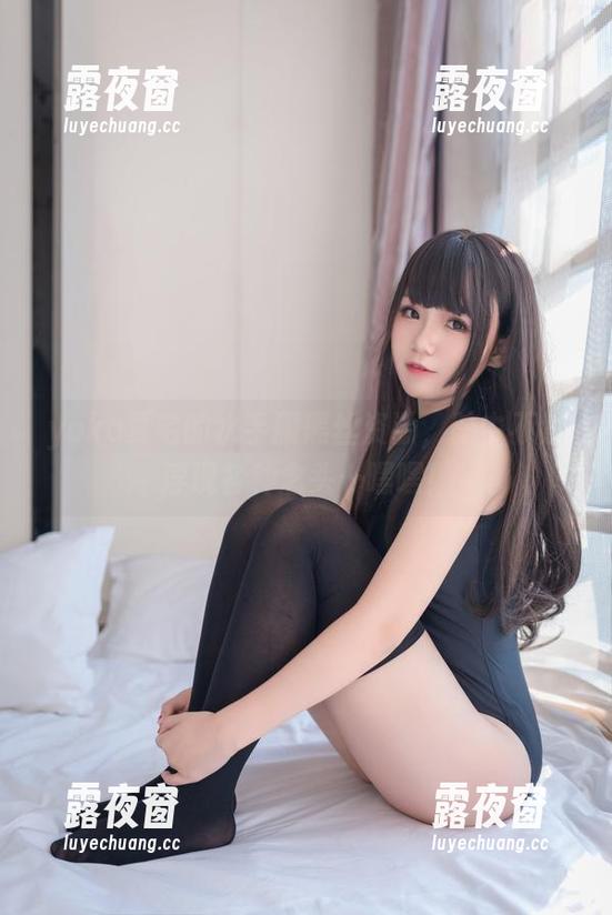 yoko夏宅的水手服黑丝资源，脑中不禁浮现各种念头…嘿嘿！