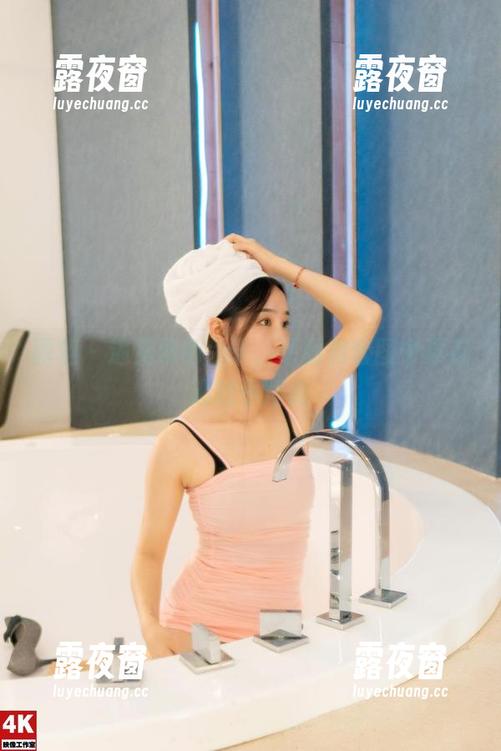 丽柜 - 遇见黑色兔子，原图和套图中更有趣的小插曲