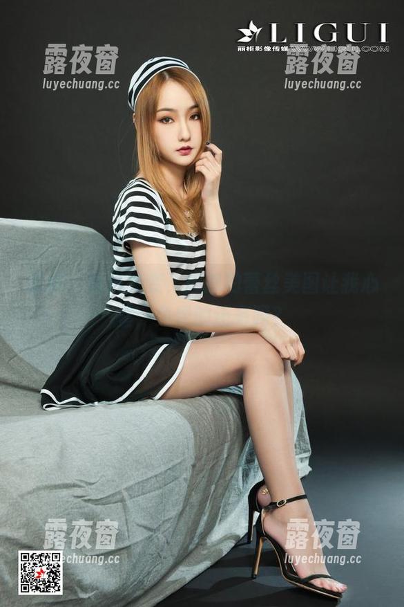 丽柜-悠悠 丽柜 - 画风突变,悠悠的蕾丝美图让我心塞,免费的还有吗?