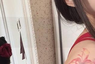 高清户外作品，今汐的身影在大自然中，活像在故意挑衅风光。