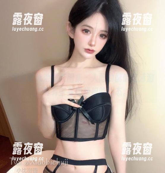 倦倦喵 倦倦喵泳池最新图集,人间的慵懒与清澈,真有些墓碑揉捏的心态。