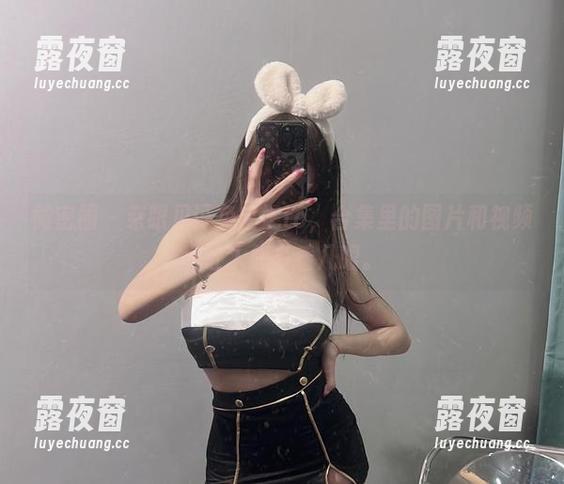 微密圈 - 亲眼见证兔宝妮to，合集里的图片和视频真让人想多看几眼。