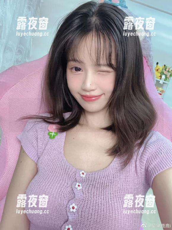 “千反田鹿子”的生活哲学：在日常桌子边找美好，纯粹的套图合集