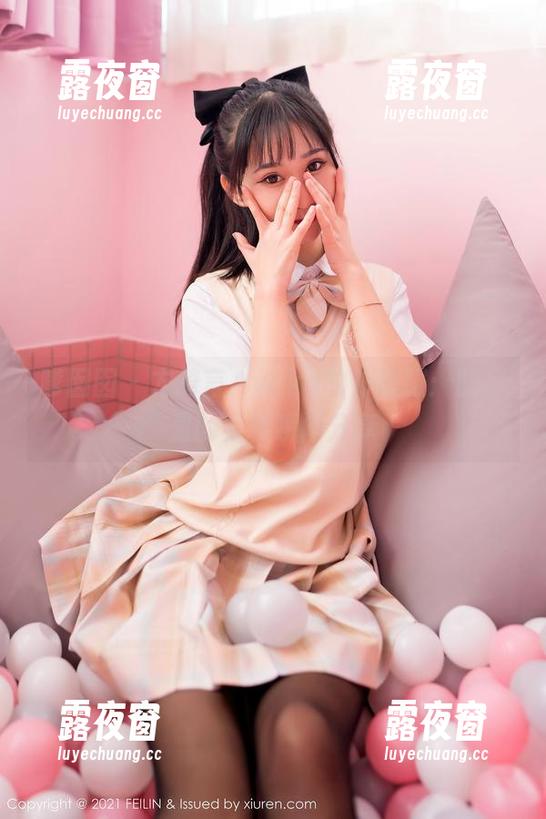 嗲囡囡-方绮言Ayaka 嗲囡囡 - 方绮言Ayaka的体操服:图库里的柔软瞬间分享