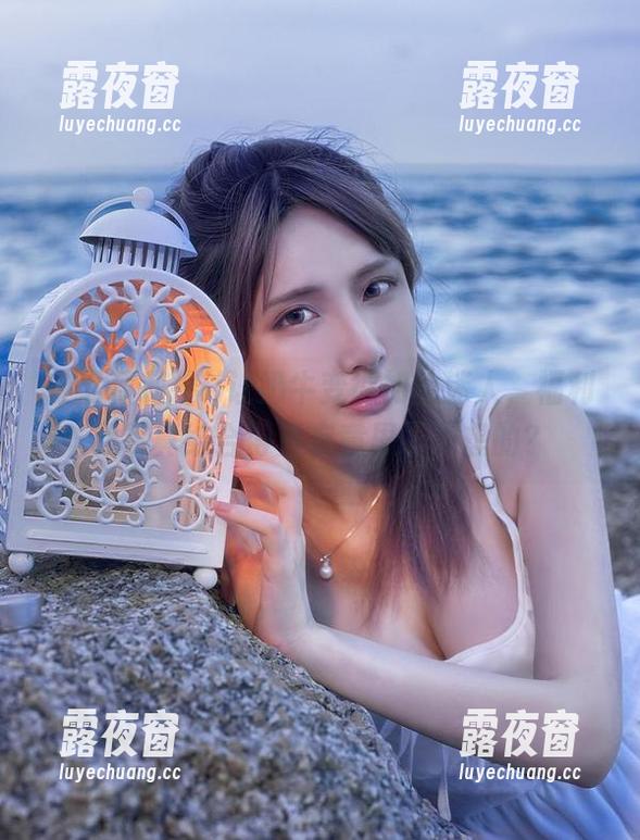 在下萝莉控ii让奶牛变得如此迷人，福利和写真结合得真有意思，咋想的？