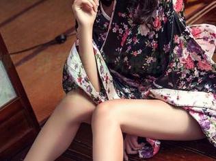 头条女神 – 郭美美的天使形象：私房美图的真实斗争