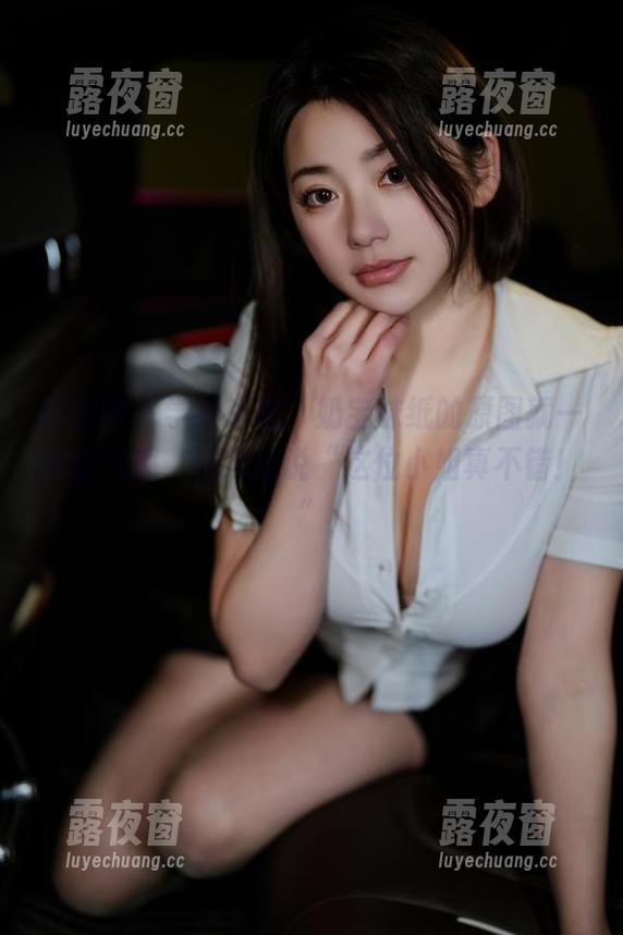 微密圈 - 学姐来啦，奶宝妹纸的原图就一股空气感，让人想说“这位小姐真不错！”
