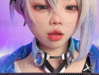 谁说免费套图不惊艳？小瑶幺幺的“琳妮特”可是在暗潮涌动中等待你。