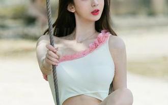 尤果网 – 娜依灵儿泳衣实验，图集精选：意外的不错，她的选择总是让我无话可说。