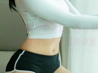 尤果网 – 李思宁内衣全套，图包似乎在低语，我的眼睛却不自觉地停留。