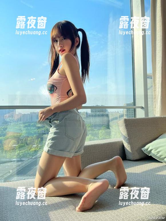 微密圈 - 张思允的豹纹全套，别眨眼，下载时间到了！