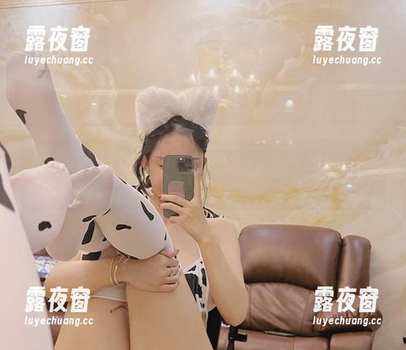 张鑫baby 微密圈 - 图册上线:张鑫baby和她的红肚兜,怀旧的味道扑面而来!