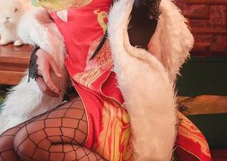 抱走莫子aa婚纱套图，资源虽多，也得挑挑看