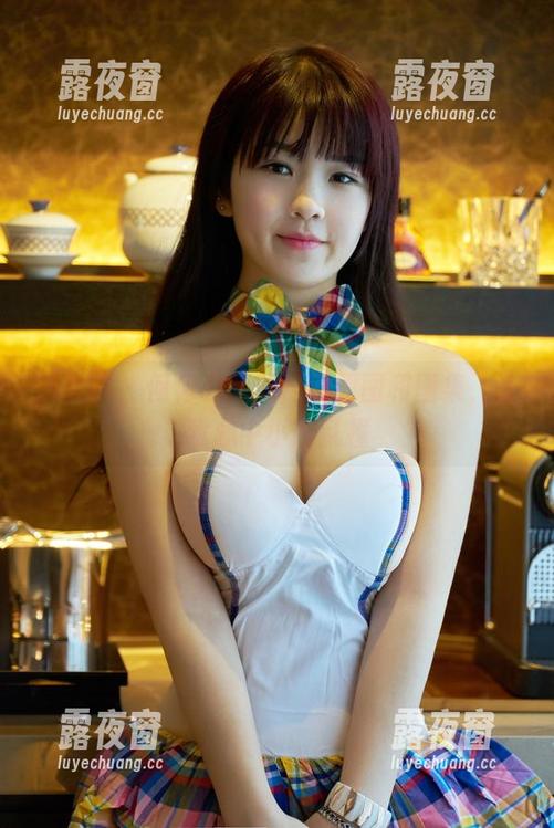 推女郎-何何夕 推女郎 - 何何夕:双马尾原图和图集,让我心中小鹿乱撞