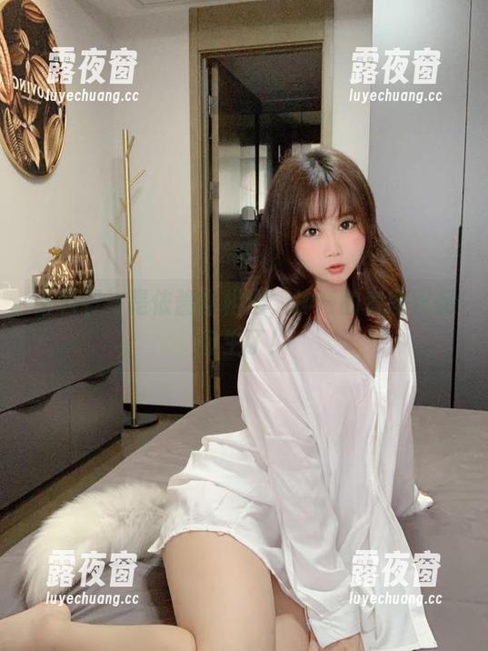 是依酱吖 当岩石与是依酱吖相遇,神奇的套图作品诞生了!