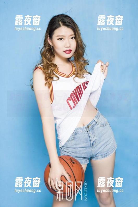 果团网-萌神妹妹 果团网 - 如果有一张白丝写真能让我为之疯狂,那一定是萌神妹妹的这一张!