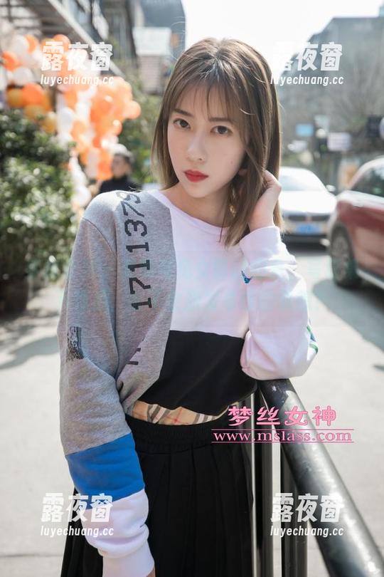 梦丝女神 - 灵唯与兔女郎的约会，写真集下载后，会不会激发奇怪的联想？