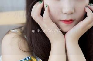 梦丝女神 – 小黄鸭帽加持，璇璇化身“街头明星”，想看图片和下载的快点过来哦！