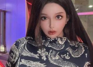 微密圈 – 梦露veronica的JK穿搭，下载一身校园风吧！