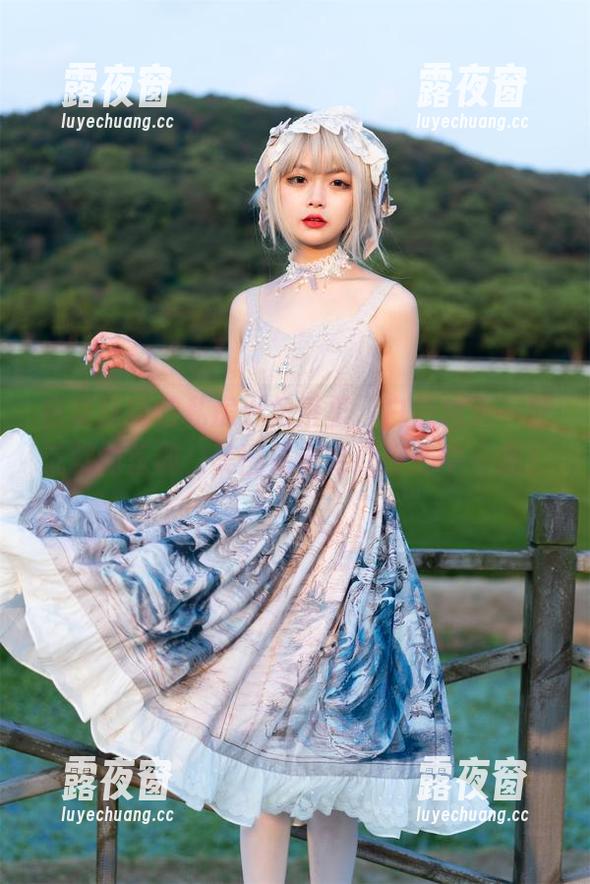 在梨瑾瑾的私房小角落里，白色成了一种沉默的乐趣，美图或者会让你心中一震？