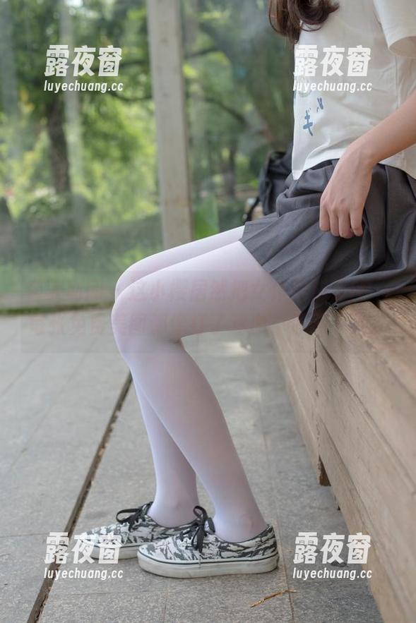 森萝财团-小樱 森萝财团 - 这小樱居然把女仆拍成了IP,每张免费美图都像打了鸡血,停不下来。