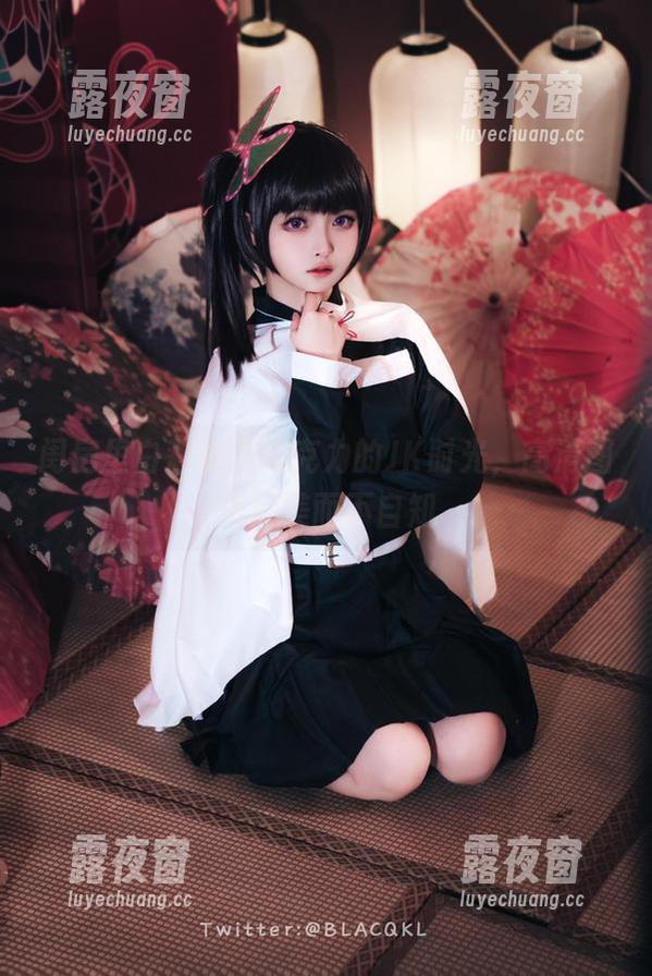 白莉爱吃巧克力 闺房里白莉爱吃巧克力的JK时光,高清图集照美而不自知