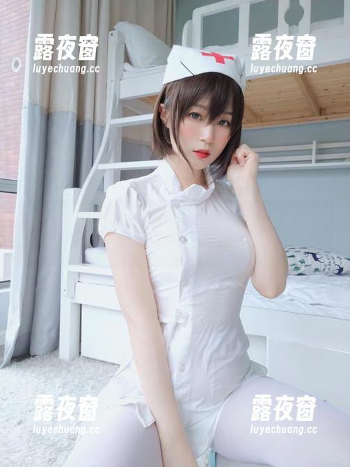 图片中的白银81像是从二次元走出来的御姐，赞啊，卖家快出新货！