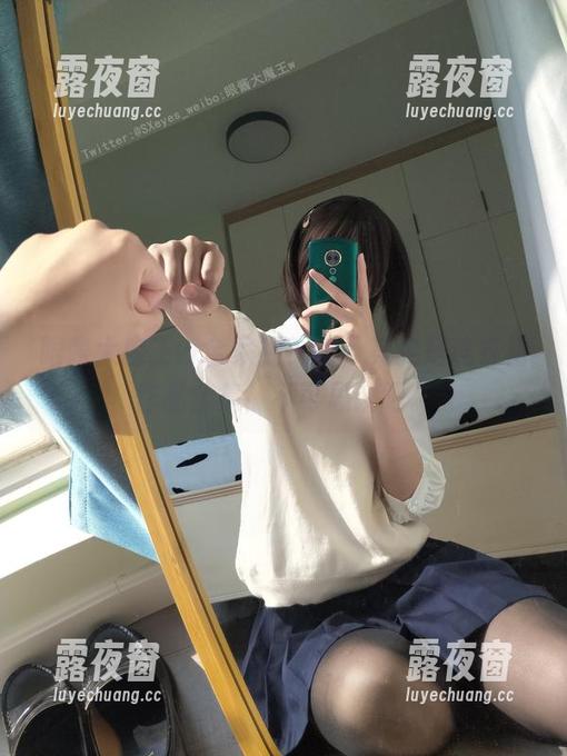 眼酱大魔王w 眼酱大魔王w全家福?呸,其实是连衣裙作品全集!不可思议吧。