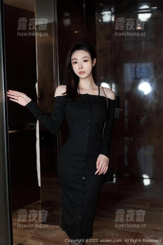 秀人网-CherryBlessU 秀人网 - 唯有CherryBlessU能让无圣光和圣诞结合得如此和谐——图包你准备好下载未?