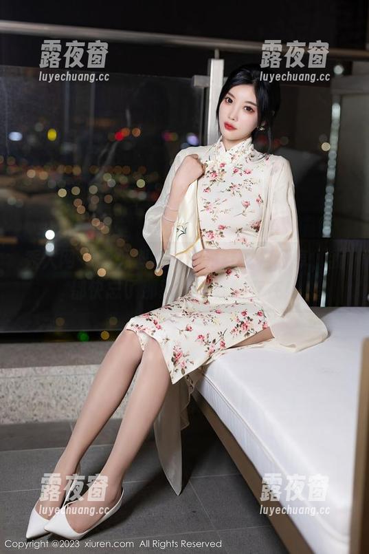 秀人网-外科TEL 秀人网 - 看外科TEL高跟鞋图包分享,我都快忘了那双低帮鞋的存在!