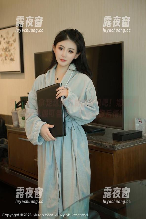 秀人网-娜娜子呀 秀人网 - 拿走这些免费的图包吧!娜娜子呀穿礼服可香了,不会让你后悔!