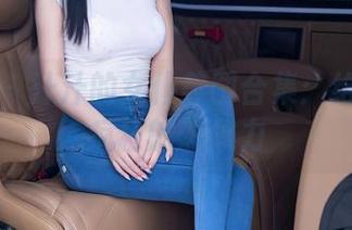 秀人网 – 汁汁的女仆美图合集：给你一点疯狂的想象力