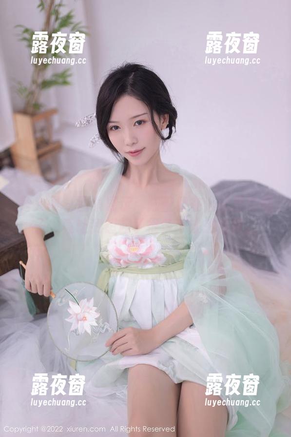 秀人网-陆萱雅 秀人网 - 图集展示:陆萱雅在浴缸里的样子,竟让我想起了很多不该想的事。