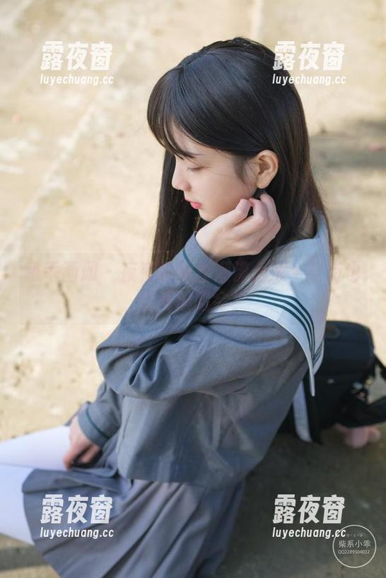 稚乖画册-夜夜 稚乖画册 - 夜夜的黑丝潮流合集:逛街也能开演唱会!